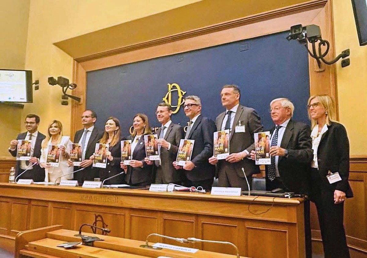 Le farmacie in campo per la difesa delle donne: il progetto Mimosa 